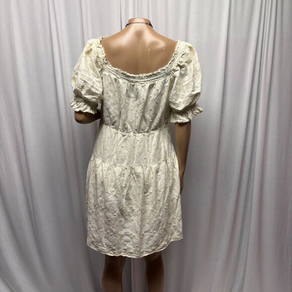 Old Navy Cream Embroidered Babydoll Dress Womens Sz Medium Puff Sleeves Peasant - Picture 5 of 9